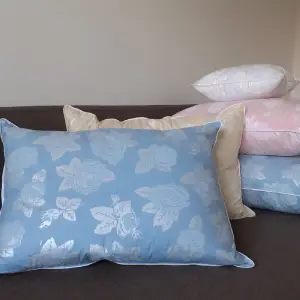 perne noi din puf și pene de gâscă